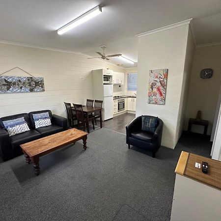 The Silver Bream Motel & Self Contained Units Mallacoota Exterior photo